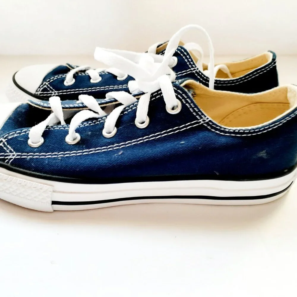Converse Youth Shoes Chuck Taylor All Star Classic Navy Canvas Boys Girls 3 New